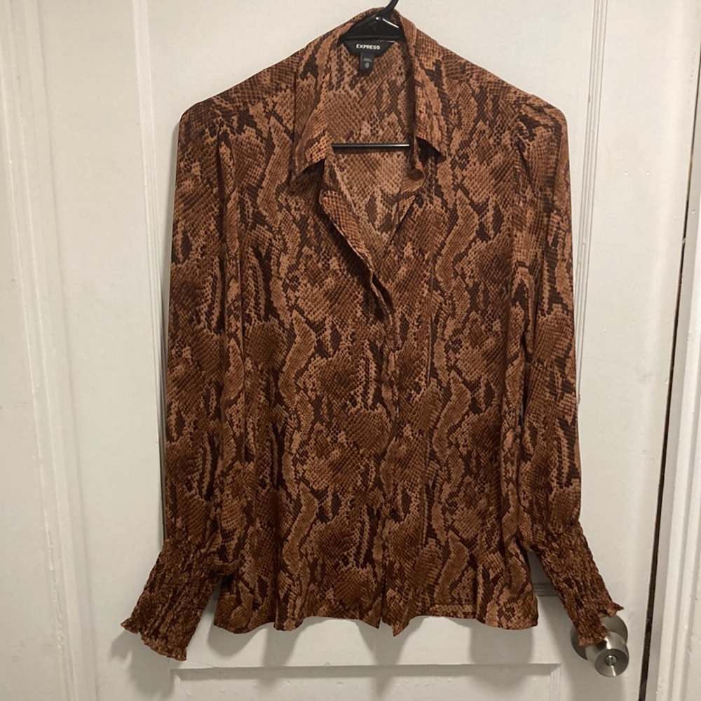 Express Shirt - Picture 2 of 9